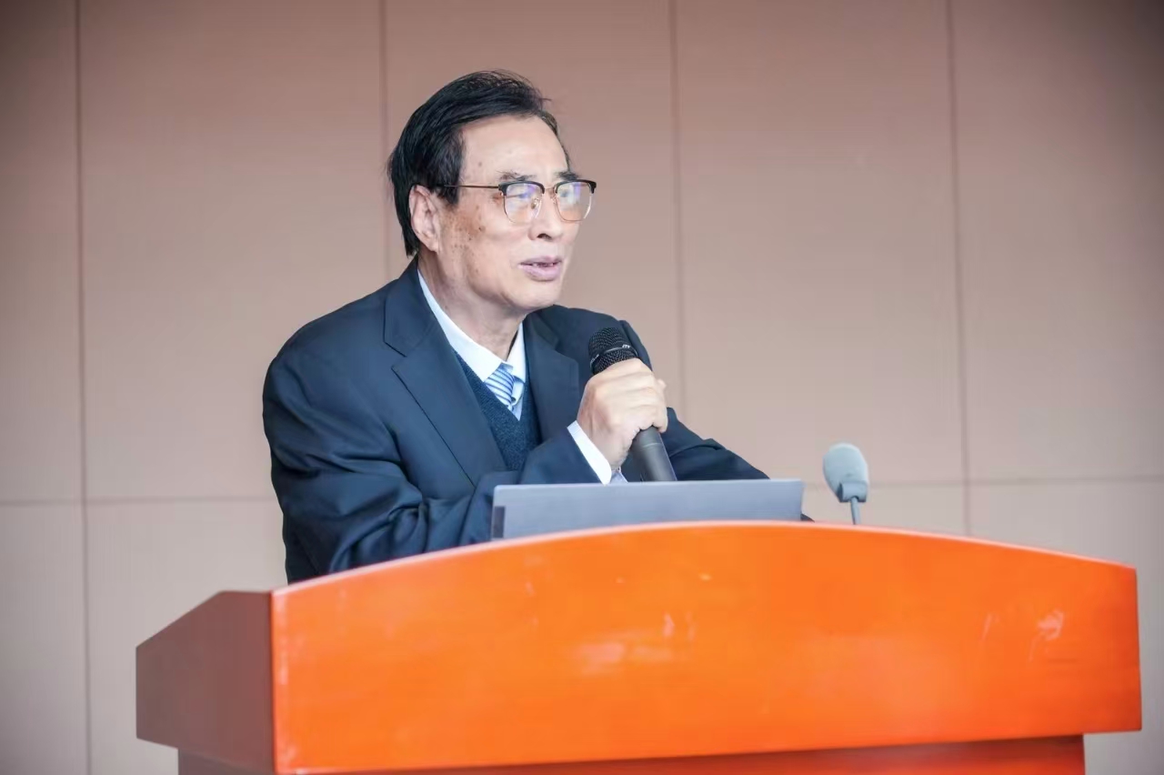 1761815330375789.jpg 10071761813685_.pic.jpg