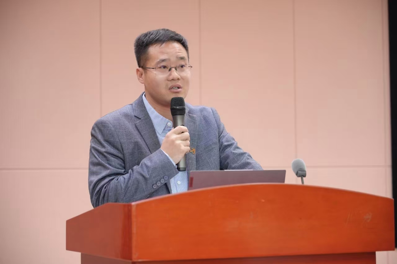 1761815471999981.jpg 10101761813703_.pic.jpg