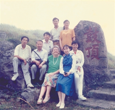 1764146371243028.jpg 43a888f7-d0dc-4c5d-a8a8-8273bbfdf9a0.jpg